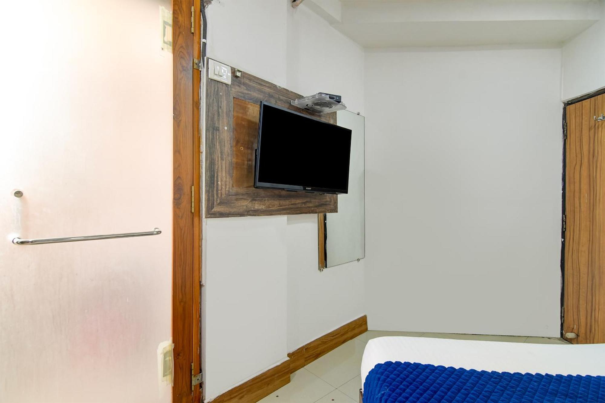 Hotel Q Inn コルカタ エクステリア 写真
