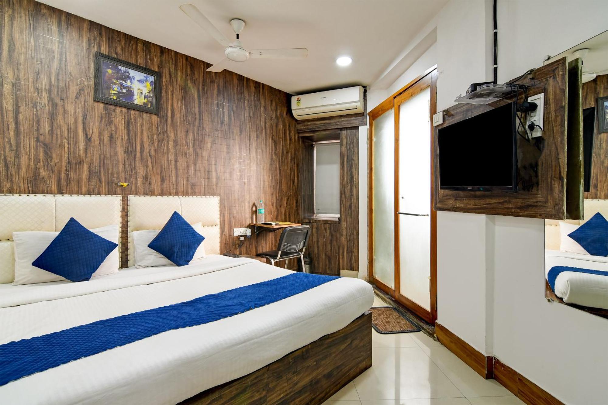 Hotel Q Inn コルカタ エクステリア 写真